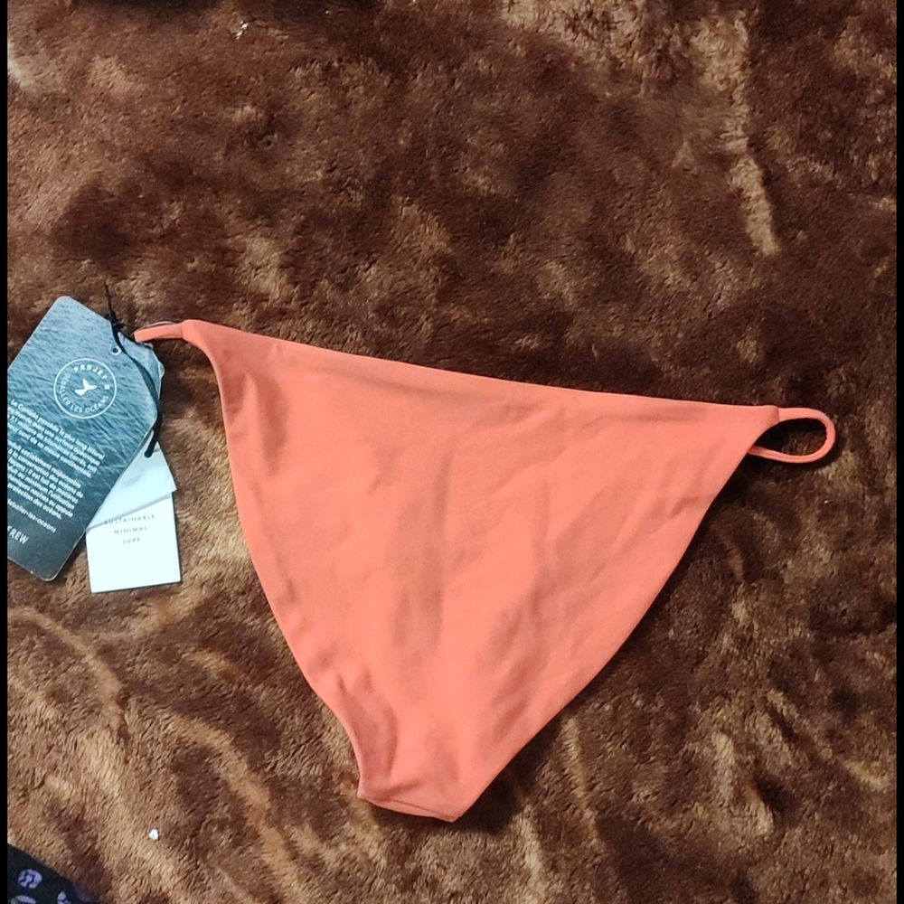 Jade Swim - Picture 2 of 3
